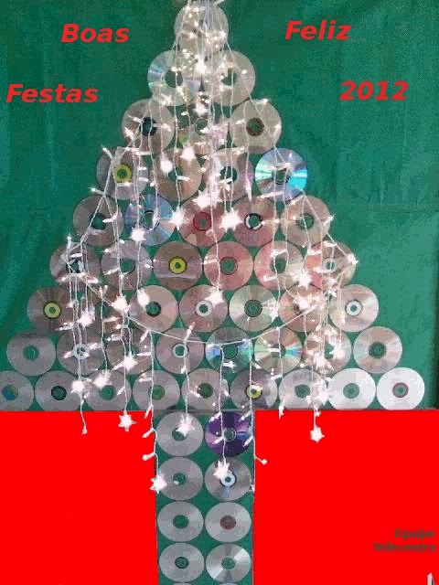 Sugestões de Árvores de Natal feitas com cd e dvd usados
