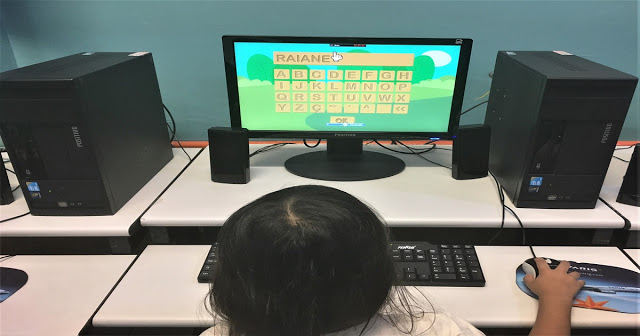 Como as tecnologias contribuem para o processo de Alfabetização? A alfabetização é um momento fantástico de descoberta do mundo para as crianças.