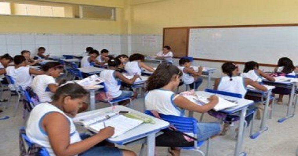 Salário dos professores de Salvador é 58% maior que índice nacional