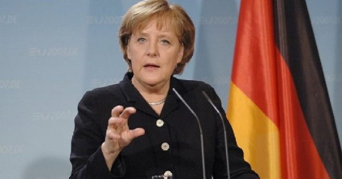 Angela Merkel diz que Professores recebem os maiores salários na Alemanha