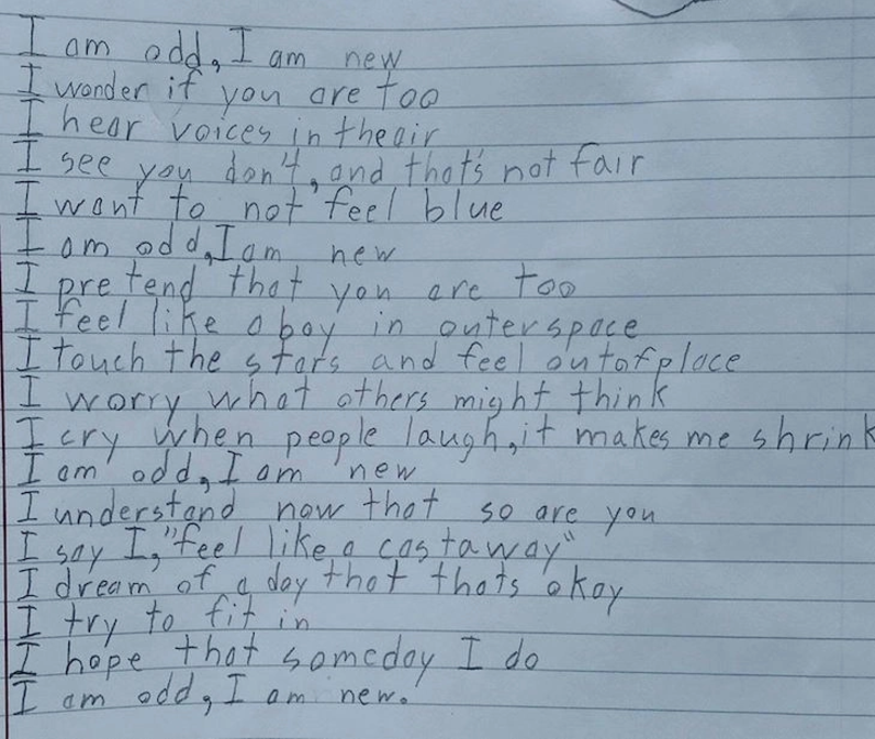 Garoto de 10 anos escreveu uma carta como é ser autista. É de tocar o coração