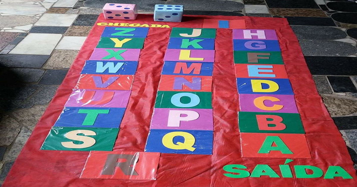 Jogo do Alfabeto  Jogos do alfabeto, Projeto educação infantil, Jogo de  letras
