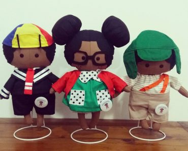 Psicóloga cria linha de bonecos com heróis e personagens negros