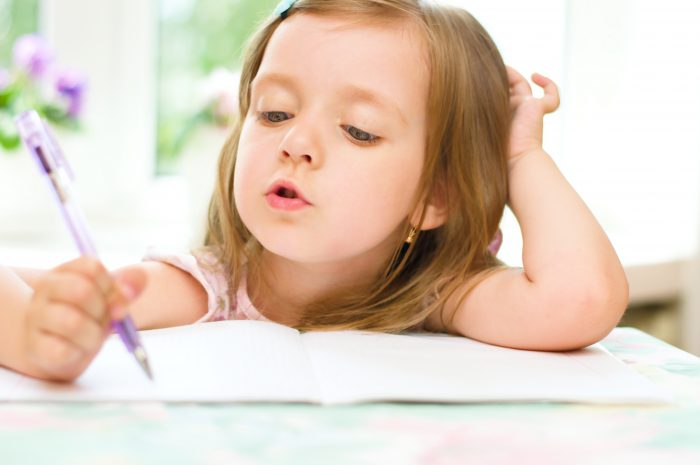 Como a escrita facilita a aprendizagem infantil?