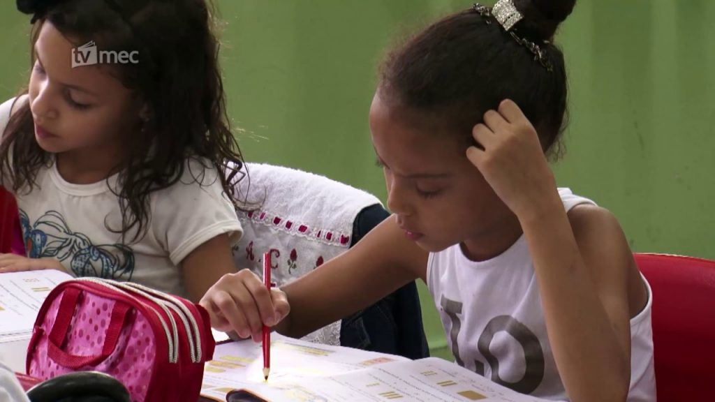 MEC anuncia Política Nacional de Alfabetização para reverter estagnação na aprendizagem