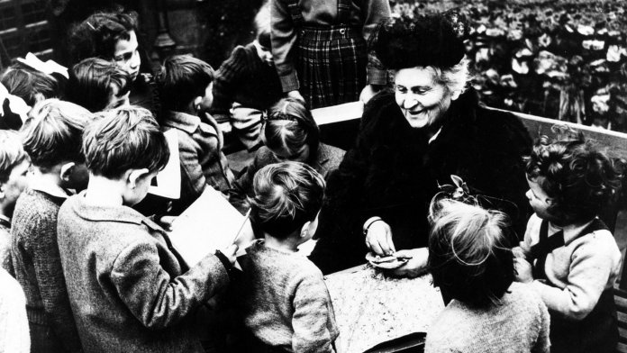 O interesse em educar a humanidade deve estabelecer laços mais íntimos, por Maria Montessori.