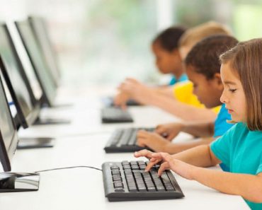 Política de Educação Conectada levará internet de alta velocidade a escolas públicas