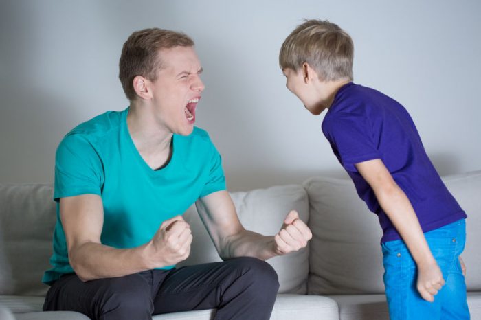 Um grito para um filho é como uma bofetada no coração