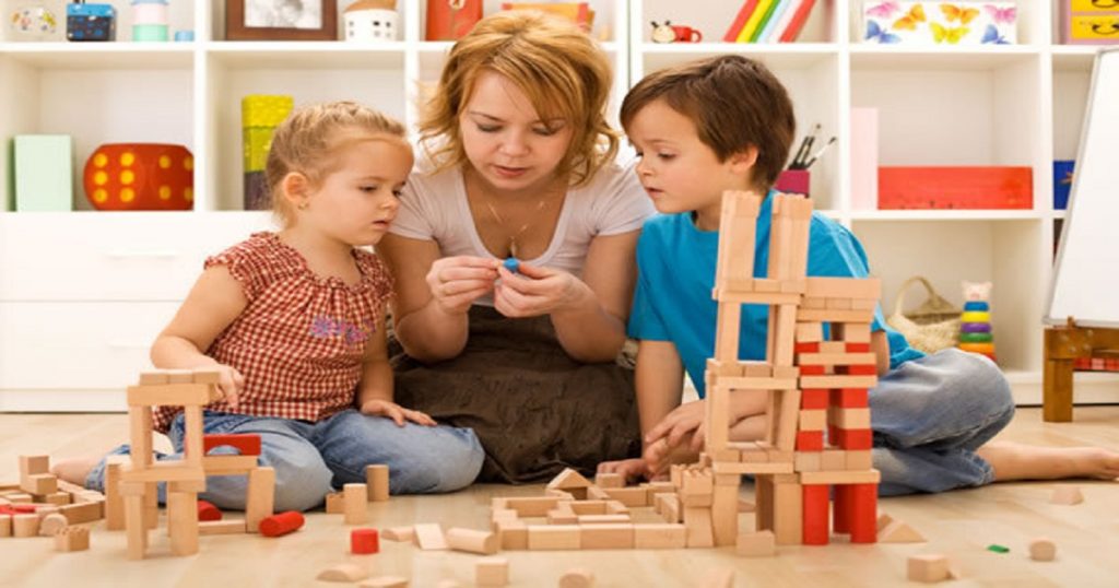 Benefícios de brincar com as crianças para os pais