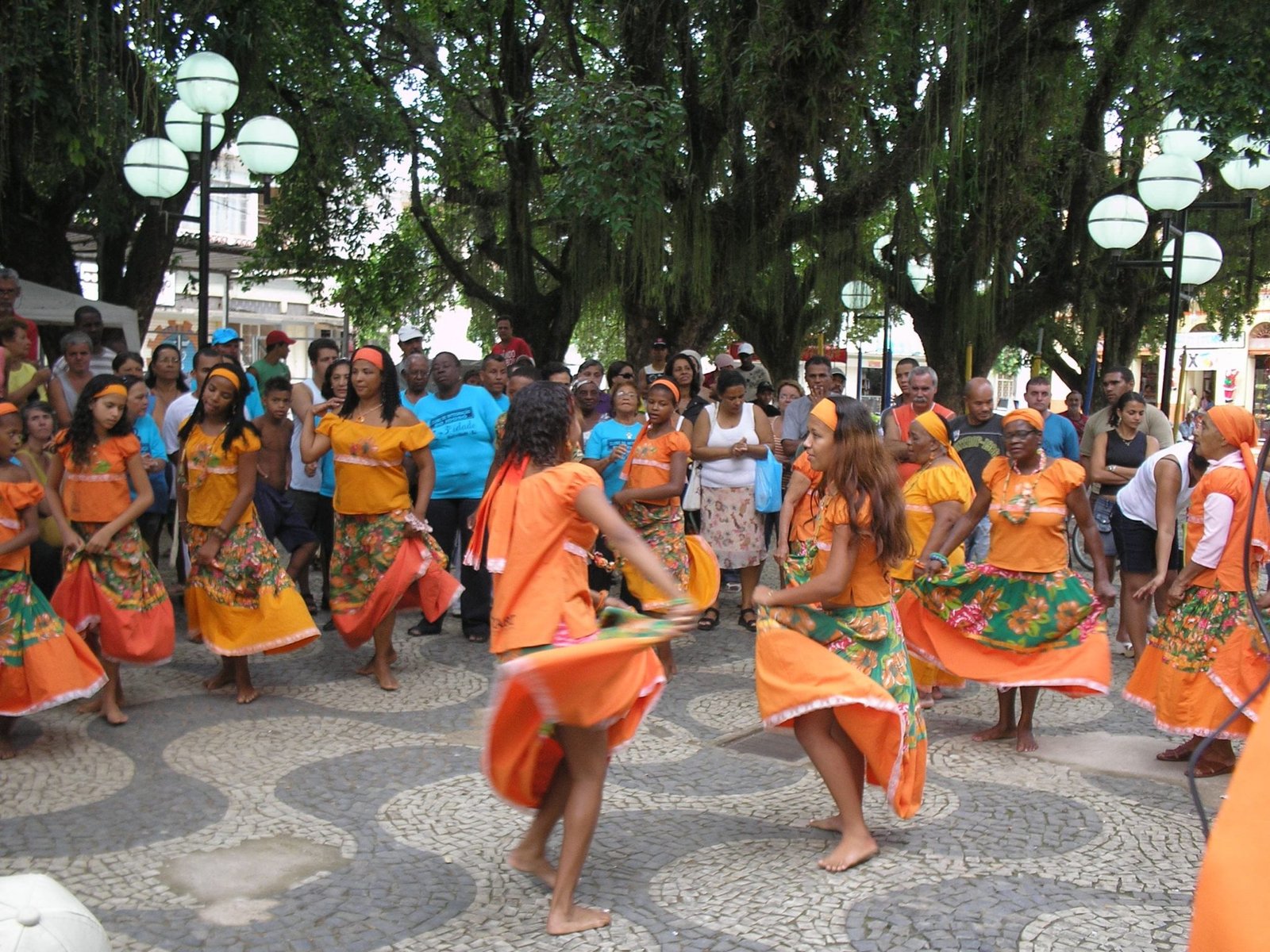 Danças Folclóricas Brasileiras - SÓ ESCOLA